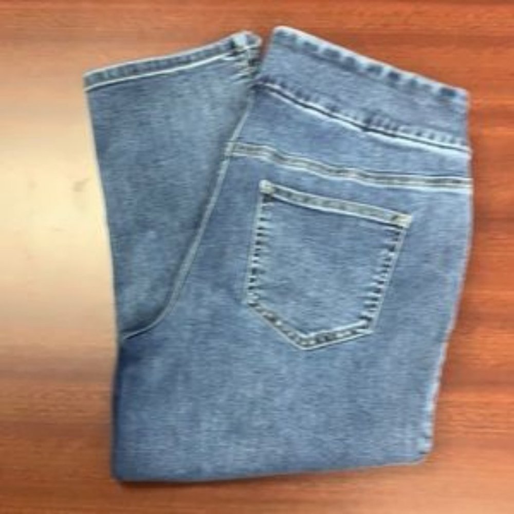 Gap high-rise wide leg crop